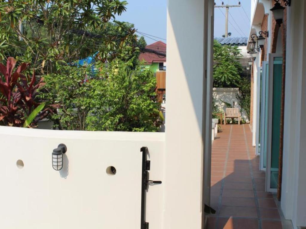 Baan Pimpisa Hotel Bang Sare Luaran gambar