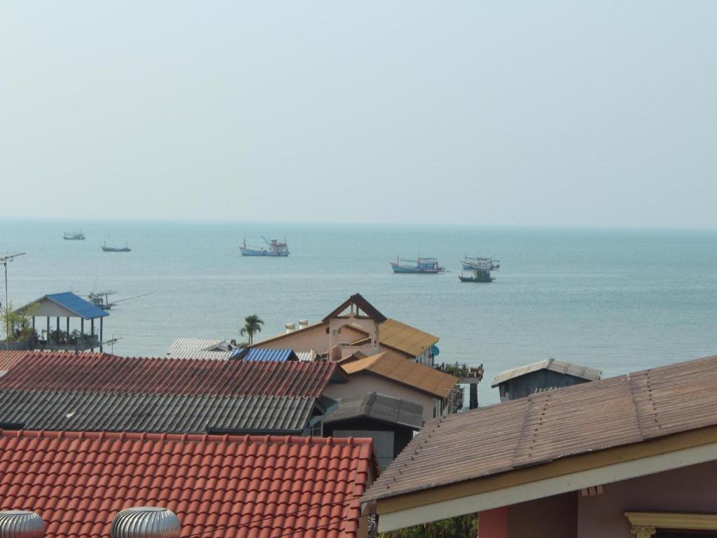 Baan Pimpisa Hotel Bang Sare Luaran gambar