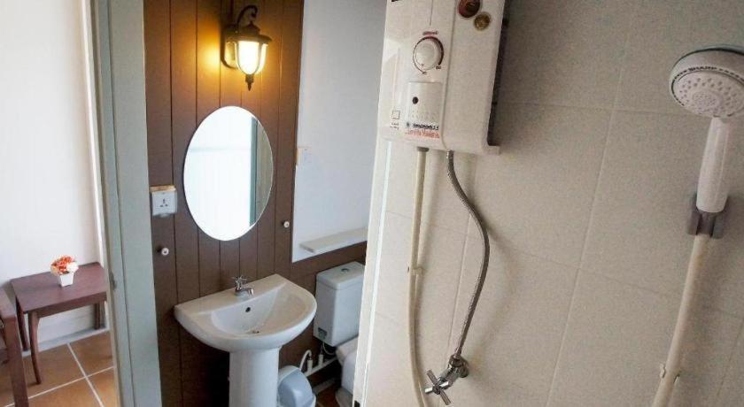 Baan Pimpisa Hotel Bang Sare Luaran gambar